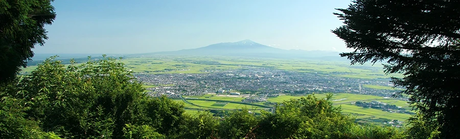 【第６号】大山公園～尾浦八景～からの自然と市街地と庄内平野をとりまく山々の眺め